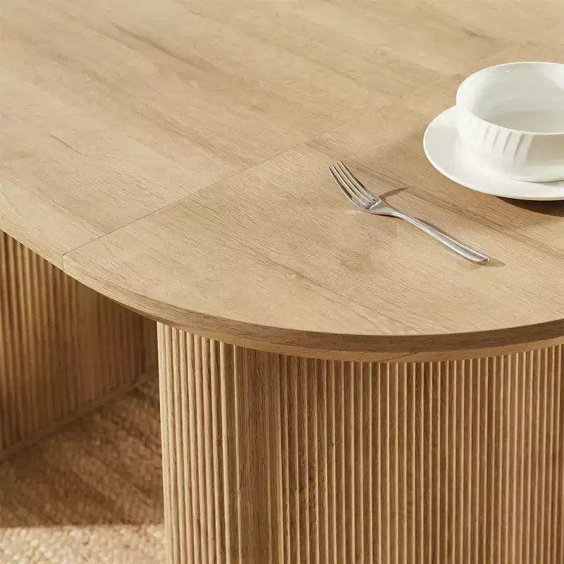 Tavolo da pranzo ovale scanalato da 63" per 4-6 persone con base a doppio piedistallo