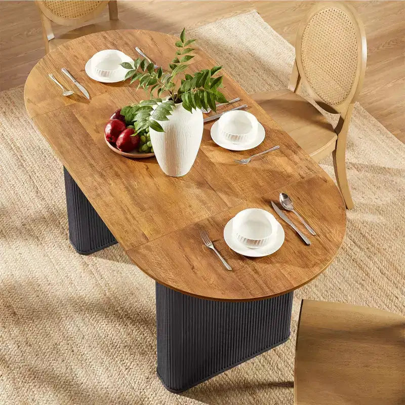 Tavolo da pranzo ovale scanalato da 63" per 4-6 persone con base a doppio piedistallo